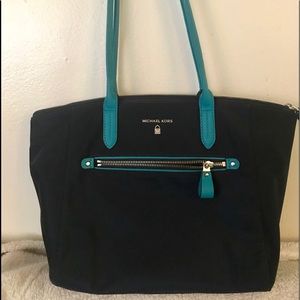 Authentic Michael Kors Kelsey Medium top zip tote